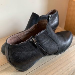 dansko luann ankle boot